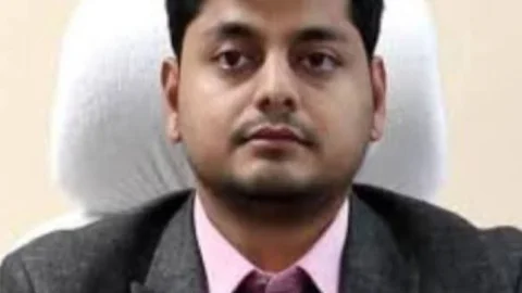Jharkhand IAS Transfer List : आदित्य रंजन बने धनबाद के नये DC, झारखंड में 20 जिलों के DC का ट्रांसफर