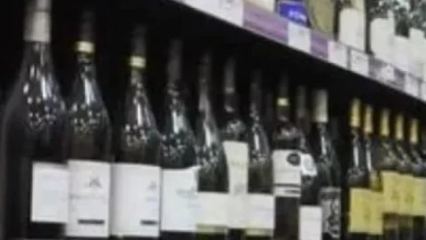 Jharkhand : ₹200 करोड़ बकाया से शराब संकट गहराया, कंपनियों ने दी सप्लाई रोकने की चेतावनी