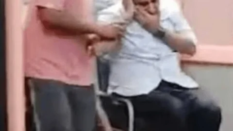 Uttar Pradesh : लखनऊ में IRS गौरव गर्ग को असिस्टेंट कमिश्नर ने पीटा ! IPS रवीना त्यागी के हैं हसबैंड