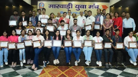 Dhanbad : मानसिक स्वास्थ्य को सामान्य बातचीत का हिस्सा बनाना होगा: डॉ. शुभम नर्नोली