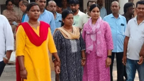 Bihar: लालगंज की BDO 20 हजार रुपये घूस लेते रंगे हाथ अरेस्ट