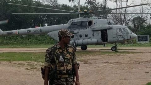 Jharkhand : बोकारो में पुलिस और भाकपा माओवादियों के बीच एनकाउंटर, दो नक्सली ढेर, कोबरा जवान भी शहीद