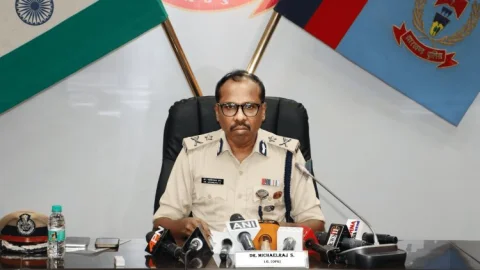 Jharkhand: झारखंड पुलिस ने जुलाई माह में 28 माओवादियों को किया अरेस्ट, चार एनकाउंटर में ढेर, एक ने किया सरेंडर