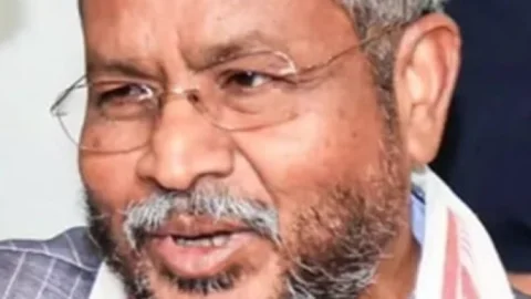 झारखंड शराब घोटाला: CBI जांच की मांग लेकर हाईकोर्ट पहुंचे बाबूलाल मरांडी, ACB पर लगाए गंभीर आरोप