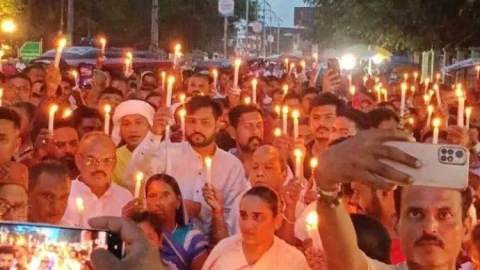 Niraj Singh Murder Case Dhanbad: कोर्ट के फैसले के विरोध में कैंडल मार्च, पूर्णिमा बोलीं- न्याय को ले HC से लेकर SC तक जाऊंगी