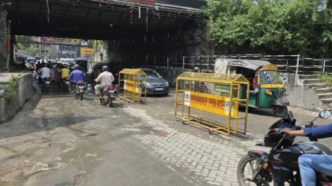Dhanbad: गया पुल अंडरपास बना स्मूथ, जाम से मिली बड़ी राहत, वाहन चालक खुश