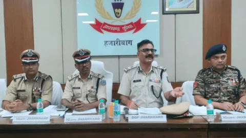 Jharkhand : लुगु पहाड़, झुमरा और पारसनाथ क्षेत्र हुआ नक्सल मुक्त: डीजीपी