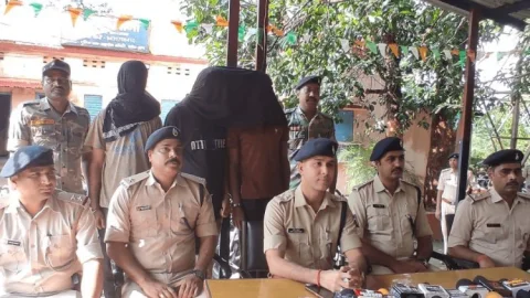 Dhanbad: धनबाद पुलिस का बड़ा एक्शन, 16 बाइक बरामद, पांच शातिर चोर गिरफ्तार, गैंग का पर्दाफाश