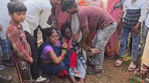 Jharkhand: धनबाद के वासेपुर में सनसनी! युवक की गला रेतकर हत्या, सेप्टिक टैंक से बॉडी बरामद