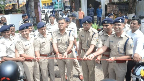 Dhanbad: अपराध पर कसा शिकंजा, धनबाद पुलिस को मिली 68 नयी पेट्रोलिंग बाइक