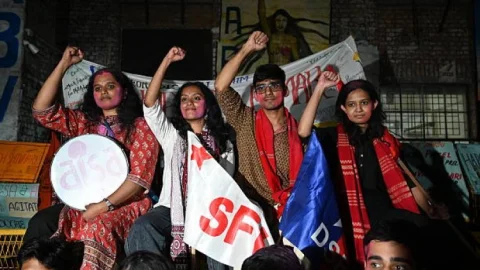 JNU Election 2025: जेएनयू में फिर ‘लाल’ का कमाल! अध्यक्ष समेत सभी चार सीटों पर लेफ्ट यूनिटी की जीत