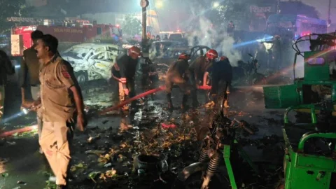 Delhi Blast: दिल्ली में ब्लास्ट में हरियाणा नंबर की i20 कार का इस्तेमाल, मालिक पुलिस हिरासत में, देशभर में हाई अलर्ट