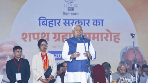 नीतीश ने रचा इतिहास, 10वीं बार बने बिहार के CM, NDA के 26 मंत्रियों ने ली शपथ