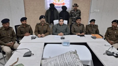 बुंडू से बरेली तक डोडा भूस्सी का ‘हाईवे नेटवर्क’ बेनकाब, पलामू पुलिस ने एक क्विंटल माल के साथ दो कैरियर दबोचे