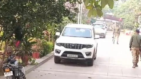 धनबाद–कोलकाता में ED का बड़ा एक्शन, कोयला कारोबारियों के ठिकानों पर ताबड़तोड़ छापेमारी , हड़कंप