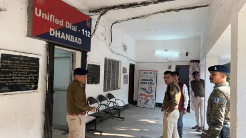 धनबाद: पुलिस कंट्रोल रूम होगा हाईटेक, एसएसपी प्रभात कुमार ने किया निरीक्षण