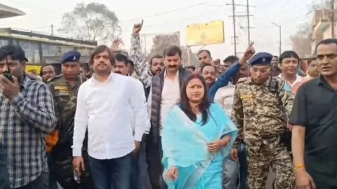 Dhanbad: आठ वर्ष नौ माह बाद झरिया की राजनीति में संजीव सिंह की वापसी, समर्थकों ने किया भव्य स्वागत