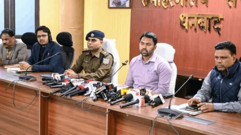 नगर निकाय चुनाव 2026: धनबाद-चिरकुंडा में प्रशासन अलर्ट, 23 फरवरी को 9.34 लाख से ज्यादा वोटर करेंगे वोटिंग