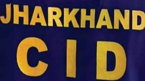 बोकारो में तीन दोस्तों की संदिग्ध मौत की जांच CID के हवाले, रेलवे ट्रैक पर मिले शवों का खुल सकता है बड़ा राज