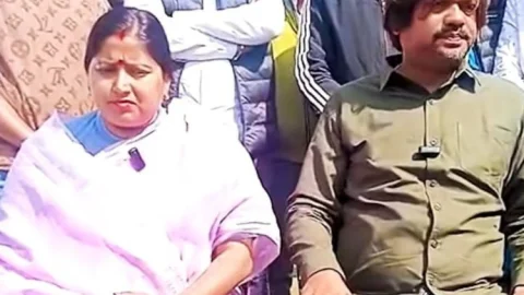 धनबाद: सिंह मेंशन बमबारी का सच: अमन सिंह गैंग के गुर्गे ने किया बड़ा खुलासा, पर्चा फर्जी