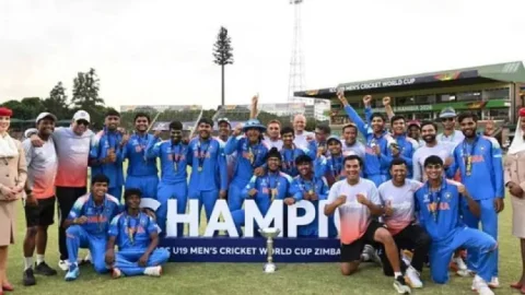 U19 World Cup 2026: वैभव सूर्यवंशी का ‘तूफान’, भारत ने इंग्लैंड को रौंदकर छठी बार जीता विश्व कप