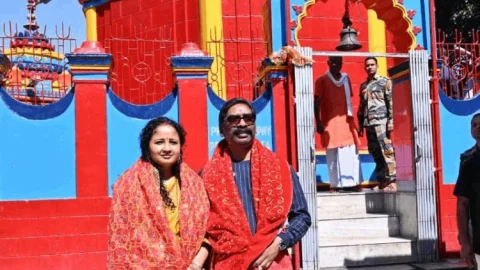 झारखंड: मैरिज एनिवर्सरी पर रजरप्पा पहुंचे सीएम हेमंत सोरेन, मां छिन्नमस्तिका से मांगी राज्य की सुख-समृद्धि की कामना