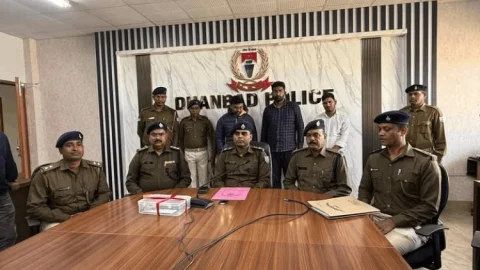 झारखंड: SSC MTS परीक्षा में 8 लाख की ‘डील’! धनबाद के मिनर्वा डिजिटल सेंटर से ब्लूटूथ-ईयरपीस के साथ तीन गिरफ्तार