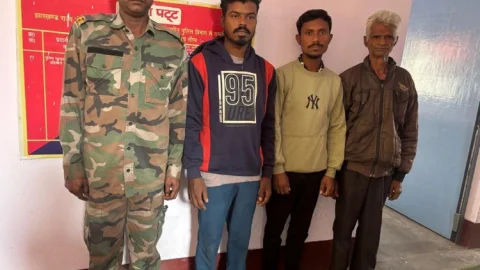 धनबाद में अफवाह का खौफनाक खेल: बच्चा चोरी की झूठी खबर पर भीड़ हुई उग्र, तीन आरोपी जेल