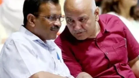 दिल्ली शराब नीति केस में बड़ा फैसला: अरविंद केजरीवाल-मनीष सिसोदिया समेत सभी 23 आरोपी बरी