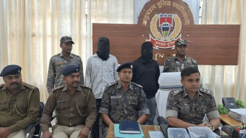 झारखंड: पलामू में हथियार के साथ घूम रहे थे बदमाश! हुसैनाबाद पुलिस की घेराबंदी में दो गिरफ्तार
