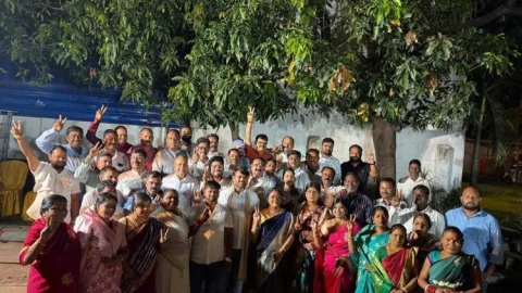 धनबाद: सिंह मेंशन की ‘डिनर डिप्लोमेसी’ से गरमाई सियासत, 45 पार्षदों की मौजूदगी में डिप्टी मेयर चुनाव पर रणनीति!