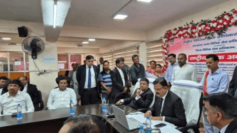 धनबाद में नेशनल लोक अदालत का बड़ा रिकॉर्ड: 3.34 लाख मामलों का निपटारा, 161 करोड़ से ज्यादा की रिकवरी