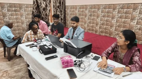 धनबाद: झरिया में मारवाड़ी युवा मंच की सेवा मिसाल: मुफ्त कान जांच शिविर में 48 लोगों की जांच