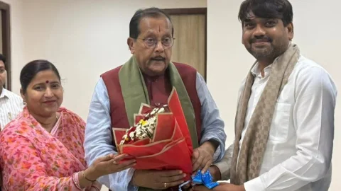 झारखंड: रांची में सियासी जमावड़ा: झरिया विधायक रागिनी सिंह के गृह प्रवेश पर सत्ता-विपक्ष के दिग्गज जुटे