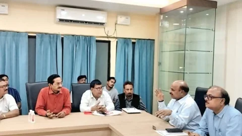 धनबाद: BCCL में कर्मचारियों को राहत के संकेत, AIDEOA से वार्ता में एक माह में इंटरनल वैकेंसी का भरोसा