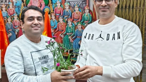 धनबाद: ‘बेटी के नाम एक पौधा’— झरिया में भावनाओं और हरियाली का अनोखा संगम, युवा मंच की पहल ने जीता दिल