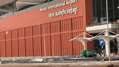 पीएम Narendra Modi करेंगे नोएडा इंटरनेशनल एयरपोर्ट का उद्घाटन, 36 हजार करोड़ का मेगा एविएशन हब तैयार