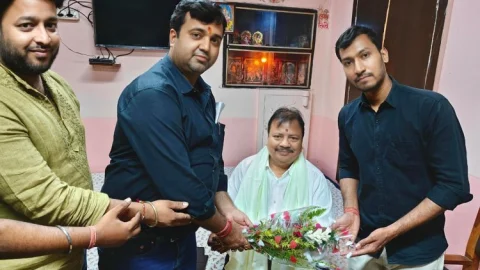 धनबाद: सुनील सांवरिया का भव्य सम्मान, मारवाड़ी युवा मंच ने बढ़ाया सामाजिक एकता का संदेश