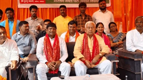 धनबाद में भाजपा का कार्यकर्ता संवाद कार्यक्रम: सांसद ढुल्लू महतो बोले—एकजुटता से ही चुनावी फतह संभव