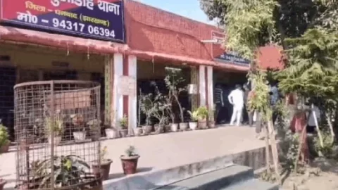 धनबाद में खतरे में थाना! केंदुआडीह थाना पर मंडरा रहा भूधंसान का खतरा, पुलिसकर्मी दहशत में; शिफ्टिंग तेज