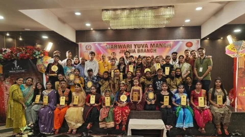 धनबाद: झरिया में ‘दर्पण’ में झलकी प्रतिभाओं की चमक, नृत्य मंच पर युवाओं ने मचाया धमाल