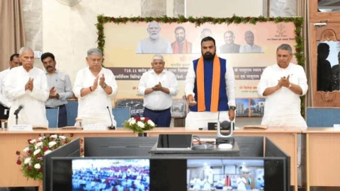 बिहार: CM सम्राट चौधरी ने मोकामा में 18.11 करोड़ की योजनाओं का किया शिलान्यास, परशुराम मेला का उद्घाटन