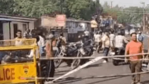 धनबाद: केंदुआ भूधंसान पर ‘सियासत’ गरम, 2 मई की हाईलेवल बैठक टली; धरना के बाद भी समाधान अधर में