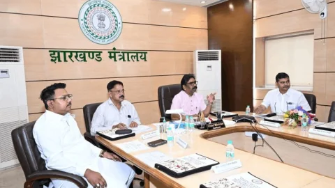 झारखंड में रिसर्च-स्टार्टअप को पंख: CM हेमंत सोरेन का बड़ा फैसला, 24 जिलों में दौड़ेगी मोबाइल साइंस एग्जिबिशन बस