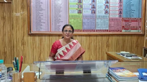 धनबाद के DAV कोयलानगर को मिली नई कमान: 30 साल का अनुभव लेकर आईं डोलन चम्पा बनर्जी