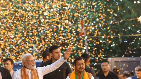 पश्चिम बंगाल में BJP 206, तमिलनाडु में टीवीके बनी सबसे बड़ी पार्टी, केरल में कांग्रेस वापसी, असम में BJP की हैट्रिक”