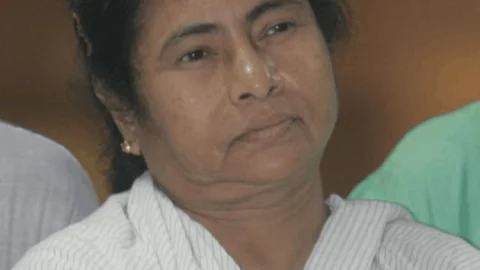 पश्चिम बंगाल: ममता बनर्जी की पार्टी में महाभूकंप! TMC के 60 विधायक पहुंचे विधानसभा, अलग गुट बनाने की तैयारी