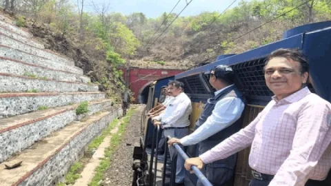 IIT-ISM धनबाद का कमाल: 120 साल पुरानी रेल सुरंगें हुईं हाईटेक, अब दौड़ेंगी हाई-कैपेसिटी मालगाड़ियां