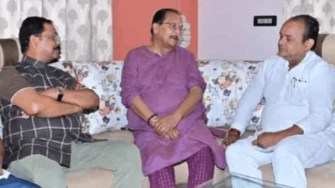 झारखंड कांग्रेस में ‘डैमेज कंट्रोल’: राधाकृष्ण किशोर ने फिलहाल टाला विद्रोह,18 मई तक नहीं देंगे कोई बयान