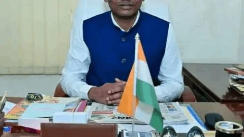 झारखंड: गैंगस्टर प्रिंस खान के वीडियो पर सियासत गरम: नेताओं पर भड़का झारखंड पुलिस एसोसिएशन